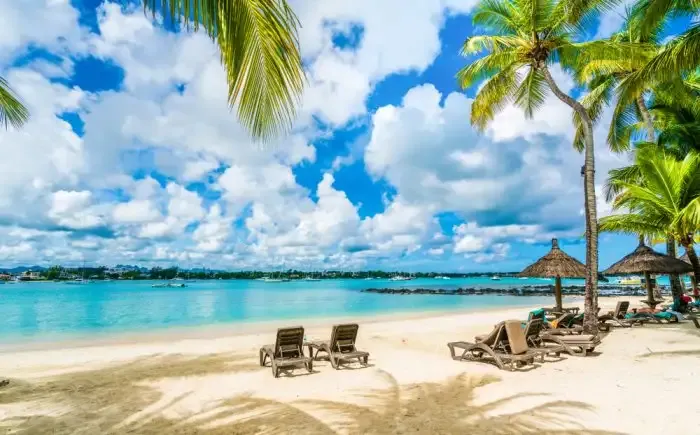 https://traveltriangle.com/blog/best-beaches-in-grand-baie-bdp/